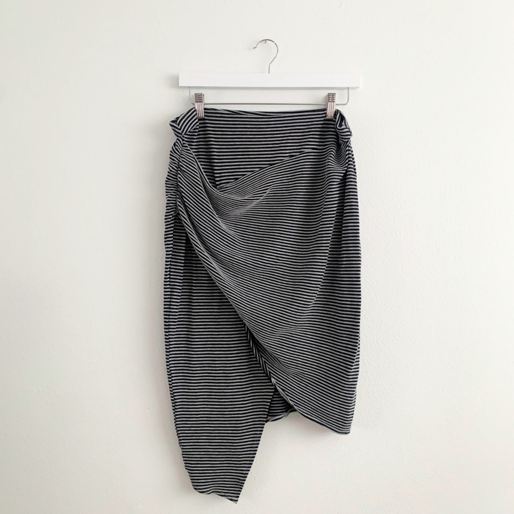 Pretty Woman's Bohemian Skirt Y2K Vintage Stretch Black & Grey Stripes Petite L